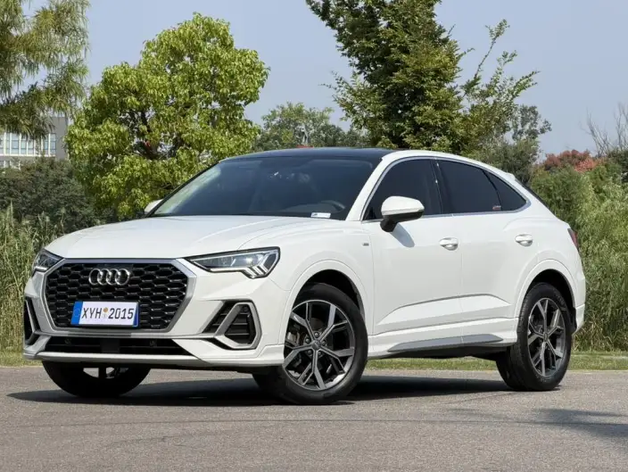 AUDI Q3 Sportback 2020 Model 40 TFSI Fashion Model – фото 1