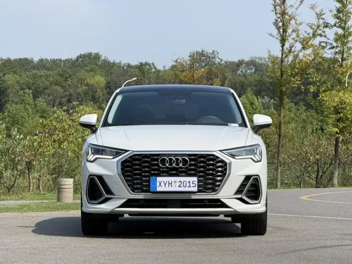 AUDI Q3 Sportback 2020 Model 40 TFSI Fashion Model – фото 2