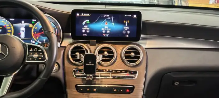 Mercedes-Benz GLC 2020 Model GLC 300 L 4MATIC Dynamic Model – фото 8