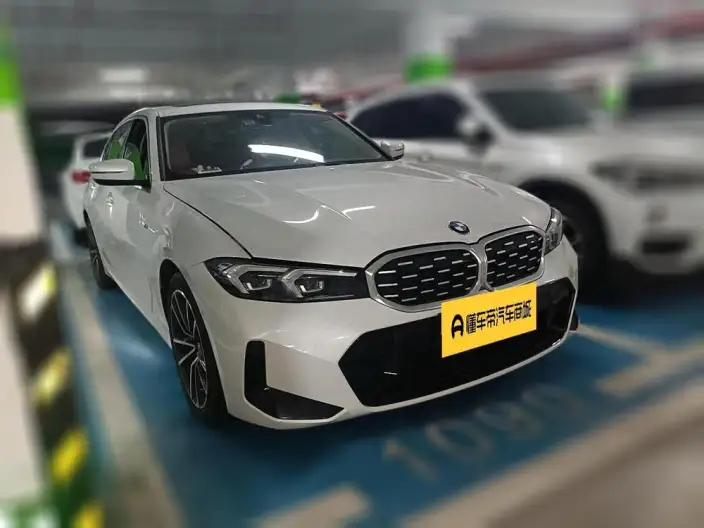 BMW 3 Series 2023 Model 325Li M Sports Set – фото 3
