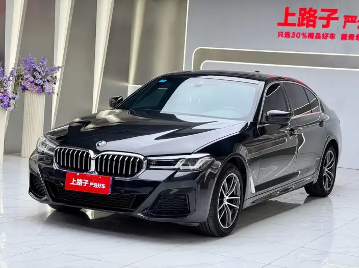 BMW 5 Series 2022 Model Facelift 525Li M Sports Set – фото 1