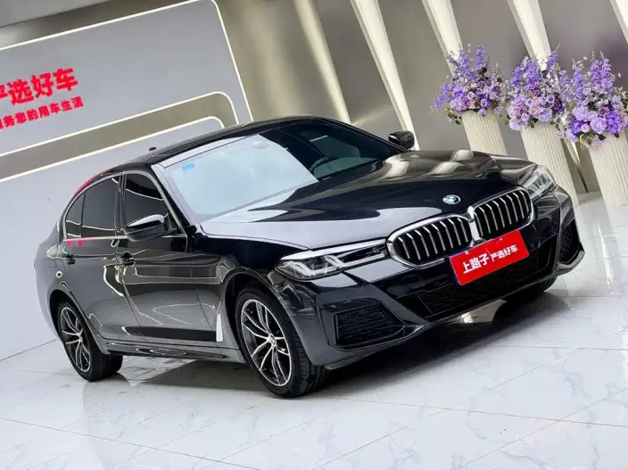 BMW 5 Series 2022 Model Facelift 525Li M Sports Set – фото 3
