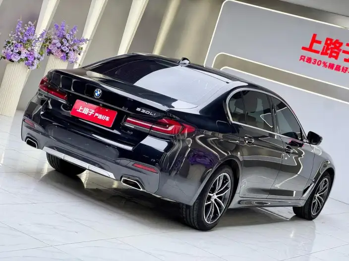BMW 5 Series 2022 Model Facelift 525Li M Sports Set – фото 6