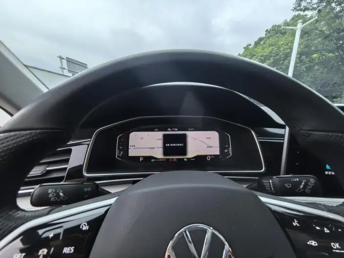 Volkswagen Tiguan L 2022 Model 330TSI Automatic 2WD Smart Edition – фото 10