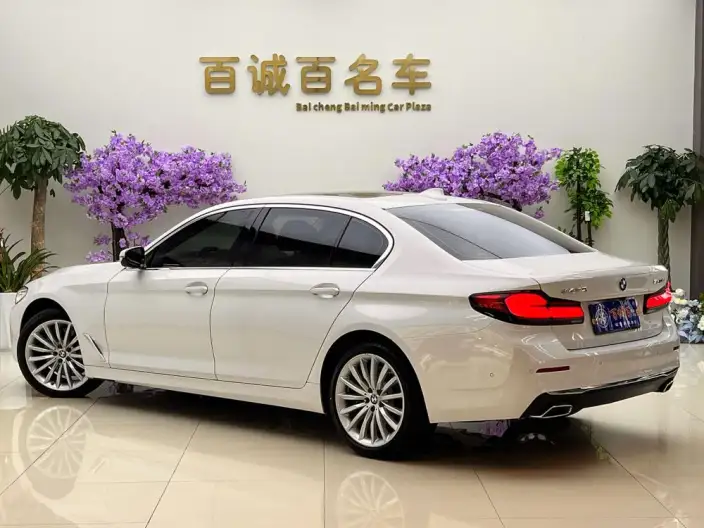 BMW 5 Series 2022 Model Facelift II 530Li Exclusive Model Luxury Set – фото 3