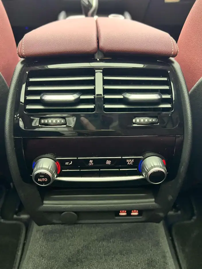 BMW 5 Series 2022 Model Facelift II 530Li Exclusive Model Luxury Set – фото 9