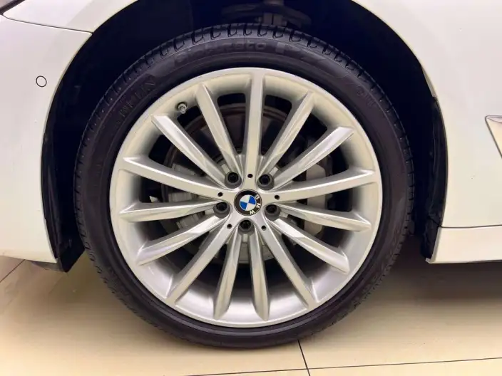 BMW 5 Series 2022 Model Facelift II 530Li Exclusive Model Luxury Set – фото 10