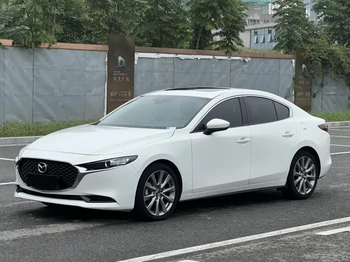 Mazda3 Axela 2020 Model 2.0L Automatic Zhi Ya Edition – фото 1