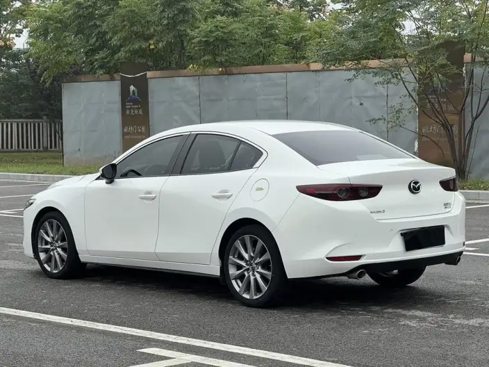 Mazda3 Axela 2020 Model 2.0L Automatic Zhi Ya Edition – фото 5