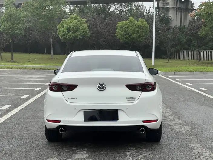 Mazda3 Axela 2020 Model 2.0L Automatic Zhi Ya Edition – фото 6