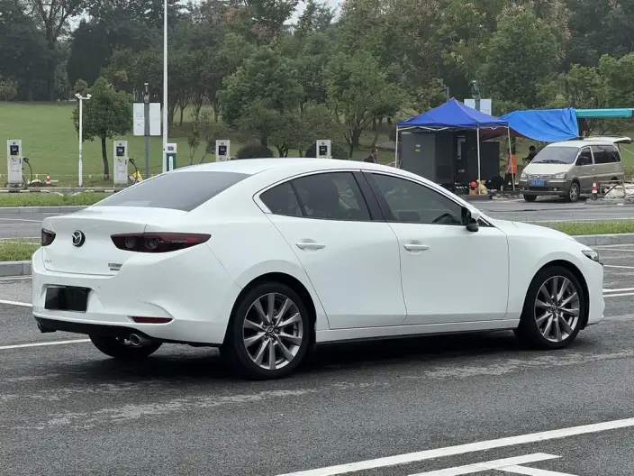 Mazda3 Axela 2020 Model 2.0L Automatic Zhi Ya Edition – фото 7