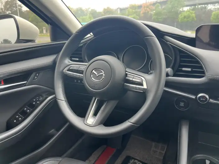 Mazda3 Axela 2020 Model 2.0L Automatic Zhi Ya Edition – фото 10