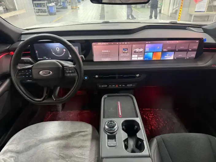 Ford Mondeo 2026 Model 2.0T EcoBoost E Hybrid Sports Edition ST-Line – фото 8