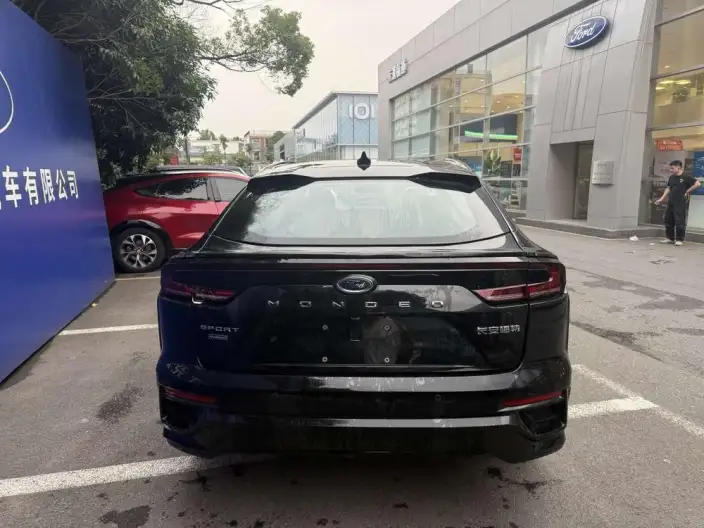 Ford Mondeo 2026 Model 2.0T EcoBoost E Hybrid Sports Edition ST-Line – фото 5