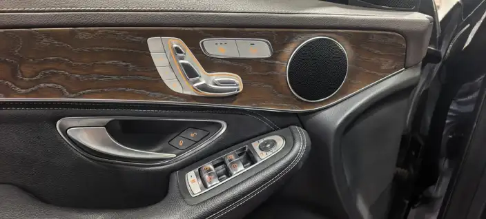 Mercedes-Benz GLC 2020 Model GLC 300 L 4MATIC Dynamic Model – фото 9