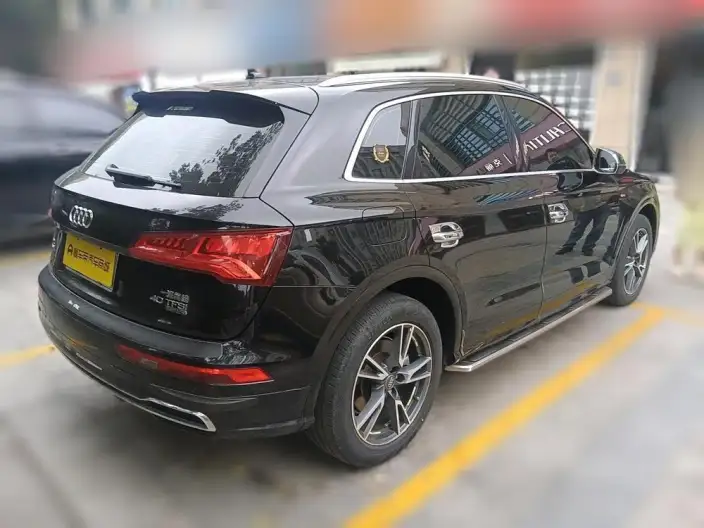 Audi Q5L 2020 Model Facelift 40 TFSI Rong Xiang Fashion Model – фото 2