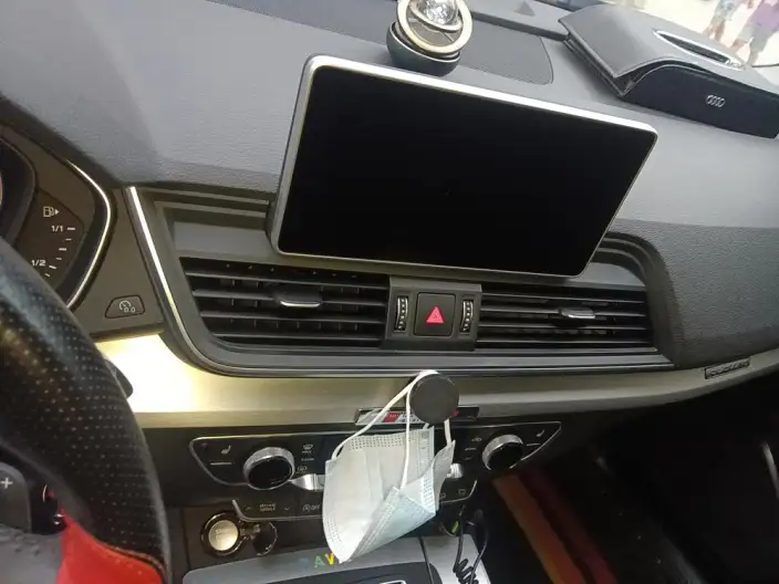 Audi Q5L 2020 Model Facelift 40 TFSI Rong Xiang Fashion Model – фото 8
