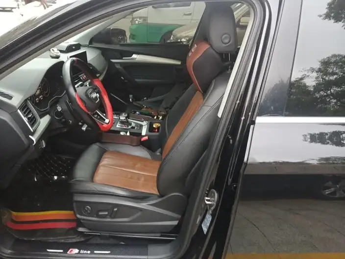 Audi Q5L 2020 Model Facelift 40 TFSI Rong Xiang Fashion Model – фото 10