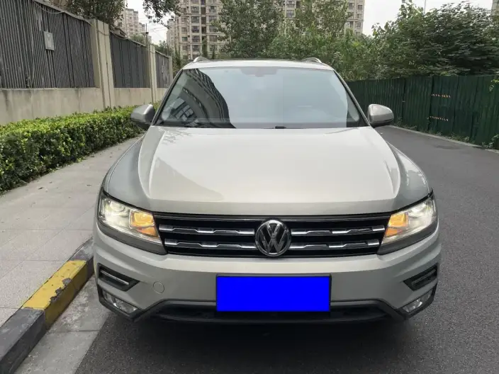 Volkswagen Tiguan L 2020 Model 330TSI Automatic 2WD Smart Dynamic Deluxe Edition China VI – фото 2