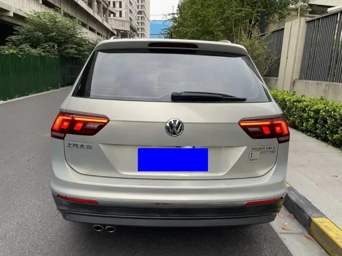 Volkswagen Tiguan L 2020 Model 330TSI Automatic 2WD Smart Dynamic Deluxe Edition China VI – фото 6
