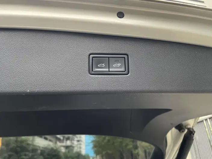 Volkswagen Tiguan L 2020 Model 330TSI Automatic 2WD Smart Dynamic Deluxe Edition China VI – фото 10
