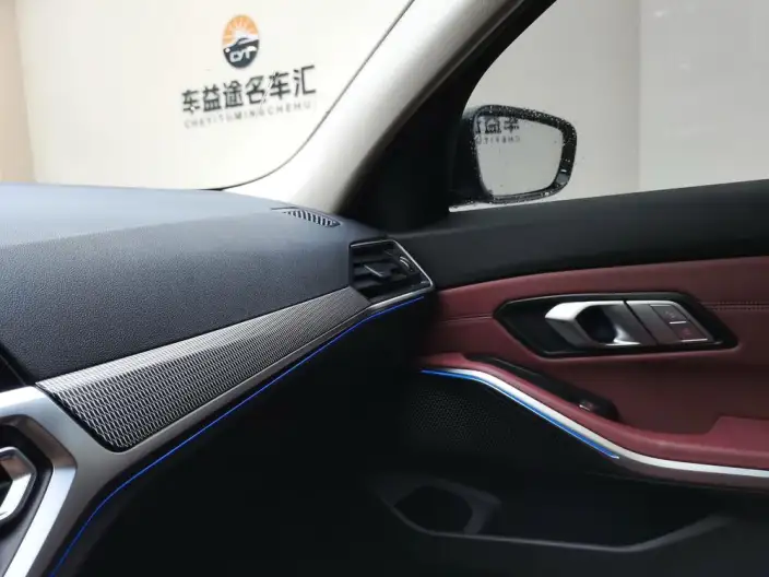 BMW 3 Series 2022 Model 325i M Sports Set – фото 5