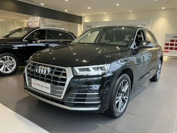 Audi Q5L 2020 Model Facelift 40 TFSI Rong Xiang Fashion Model – фото 1