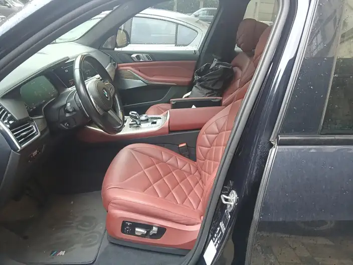 BMW X5 2022 Model xDrive 40Li M Sports Set – фото 10
