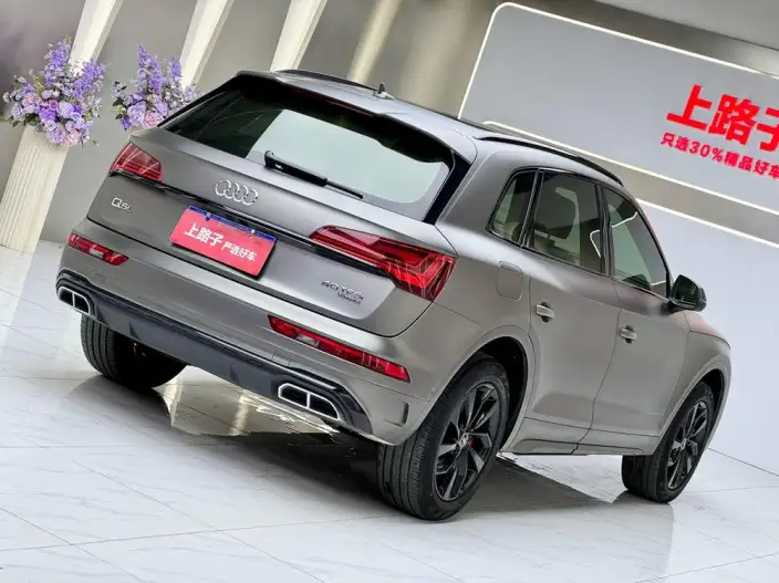 Audi Q5L 2022 Model Facelift 40T Luxury Dynamic Model – фото 6