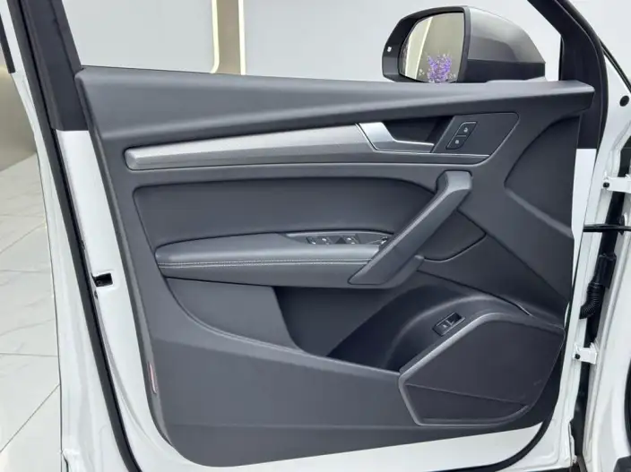 Audi Q5L 2022 Model Facelift 40T Luxury Dynamic Model – фото 8
