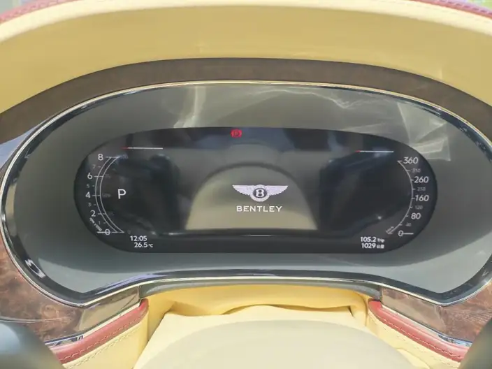 Bentley Flying Spur 2026 Model 4.0T V8 Standard Edition – фото 10