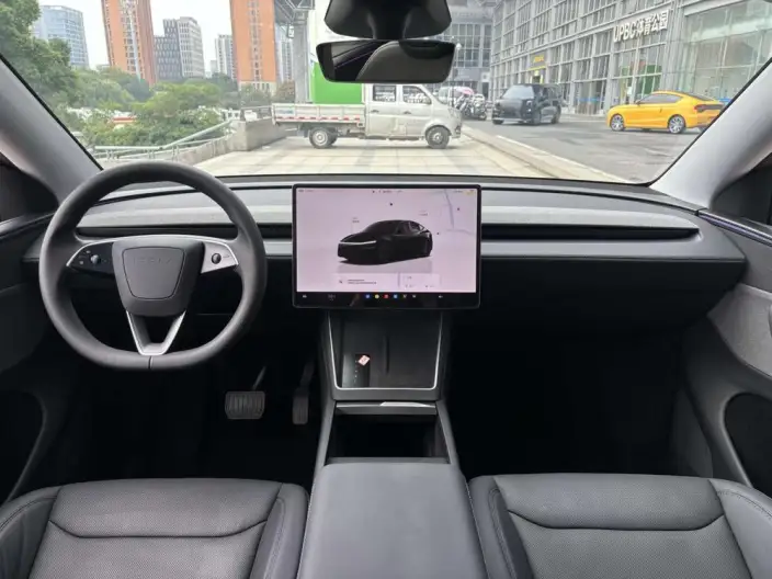 Model Y 2025 Model Rear-wheel drive version – фото 6