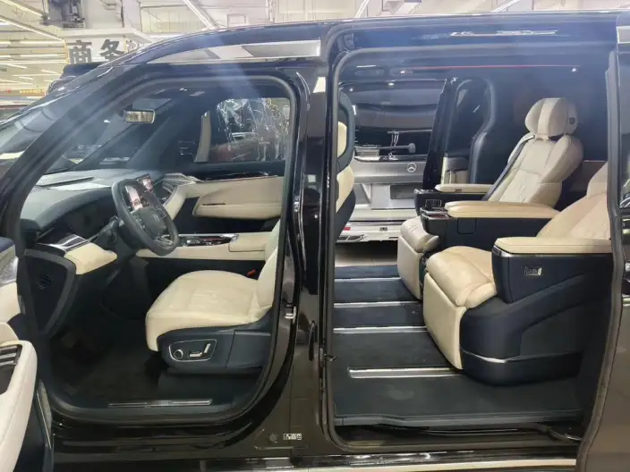 ZEEKR 009 2025 Model VI seat Executive Edition 4WD 108kWh – фото 5