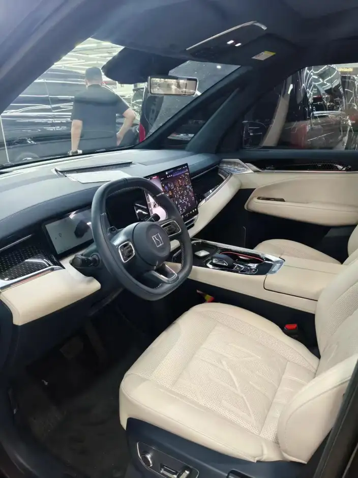 ZEEKR 009 2025 Model VI seat Executive Edition 4WD 108kWh – фото 7