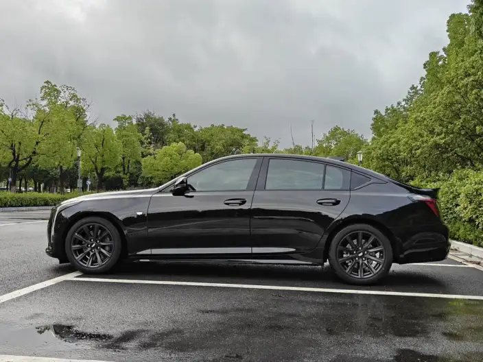 Cadillac CT5 2024 Model 28T Noble Model – фото 3