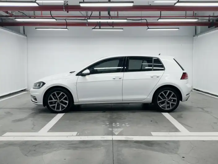 Volkswagen Golf 2020 Model Zhiai Edition 280TSI DSG Comfort Model – фото 4