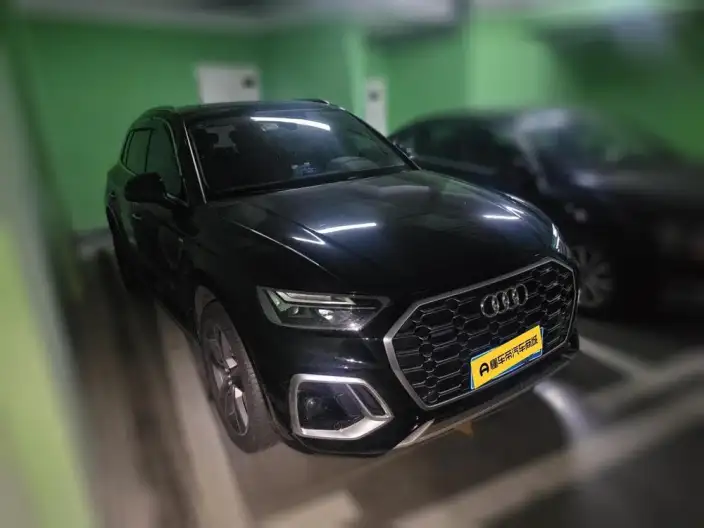 Audi Q5L 2021 Model 45 TFSI Luxury Dynamic Model – фото 3