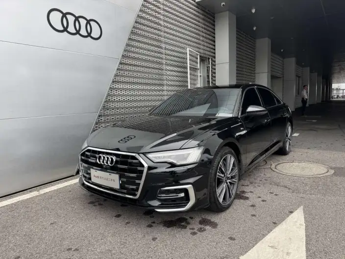Audi A6L 2024 Model 55 TFSI quattro Exclusive Dynamic Model – фото 1