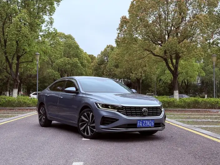 Volkswagen Passat 2022 Model 330TSI Elite Edition – фото 3
