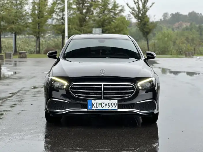Mercedes-Benz E-Class 2021 Model Facelift E 260 L sedan – фото 2