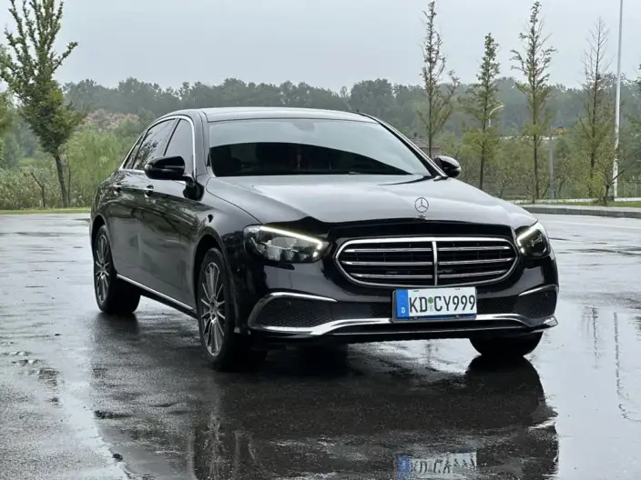 Mercedes-Benz E-Class 2021 Model Facelift E 260 L sedan – фото 3