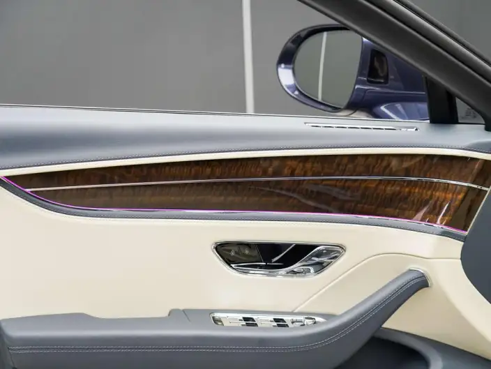 Continental Flying Spur 2020 Model 6.0T W12 Standard Edition – фото 7