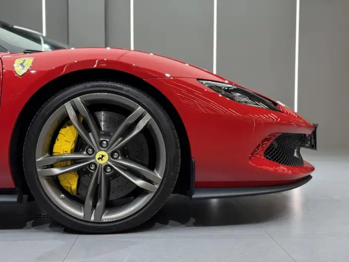 Ferrari 296 2022 Model 3.0T V6 GTS – фото 5