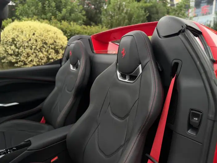 Ferrari 296 2022 Model 3.0T V6 GTS – фото 8