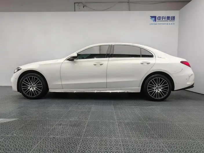 Mercedes-Benz C-Class 2024 Model C 260 L Sports Edition – фото 4