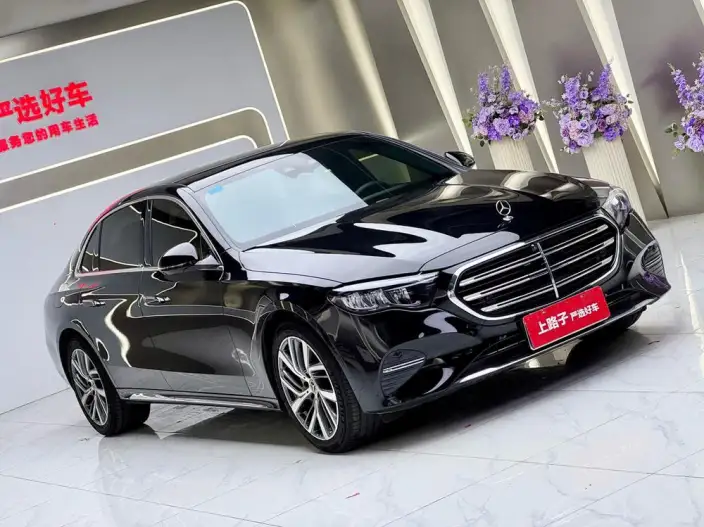 Mercedes-Benz E-Class 2024 Model E 300 L Fashion Model sedan – фото 3