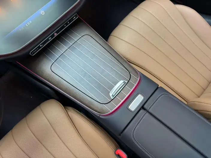 Mercedes-Benz E-Class 2024 Model E 300 L Fashion Model sedan – фото 9