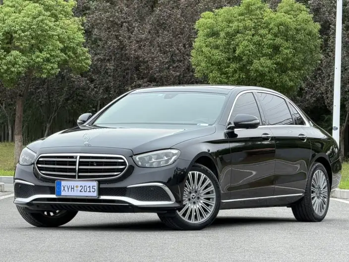 Mercedes-Benz E-Class 2021 Model E 300 L Fashion Model sedan – фото 1