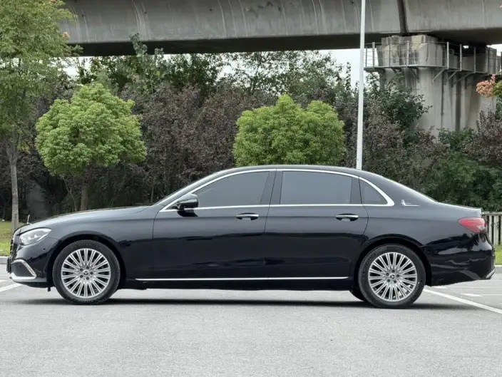 Mercedes-Benz E-Class 2021 Model E 300 L Fashion Model sedan – фото 3