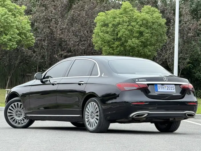Mercedes-Benz E-Class 2021 Model E 300 L Fashion Model sedan – фото 4